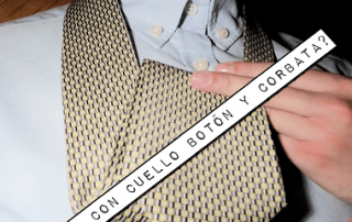 Camisa con cuello, botón y corbata